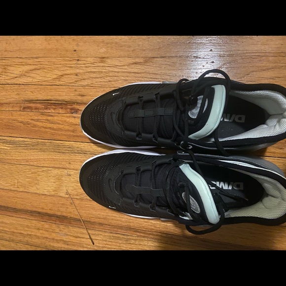 Nike men’s basketball shoes - Picture 4 of 5